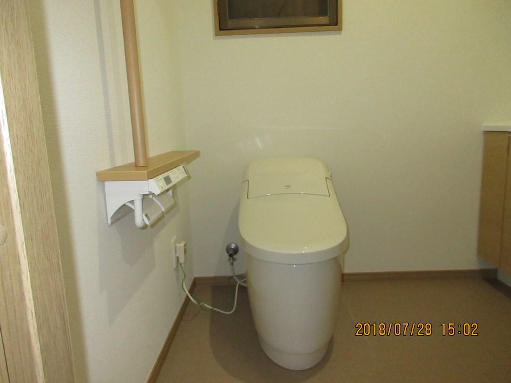 棚手すりl型　　2連紙巻器・インテリアリモコンのイメージ