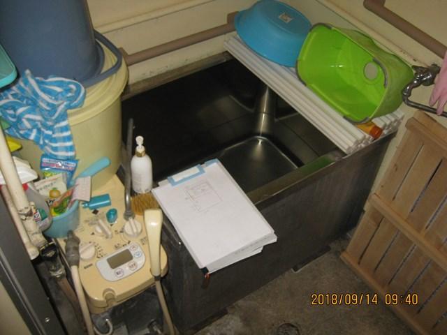 浴室リフォーム【ホールインワン給湯器】への交換のビフォー画像